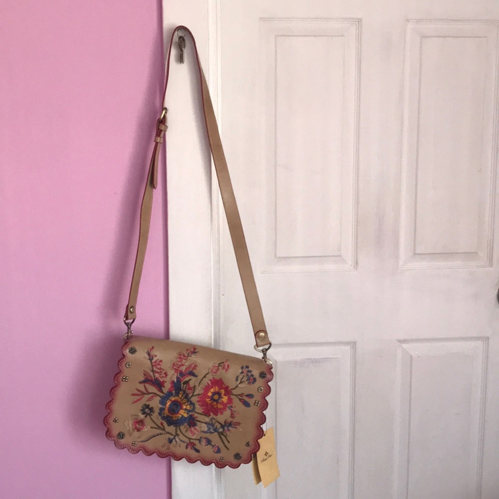 NWT Patricia Nash Prairie Rose Embroidery Handbag